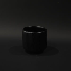 HHD10989 - S Lined Black Pot