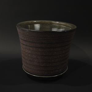 HHD10994 - L Speckled Black Tulip Pot