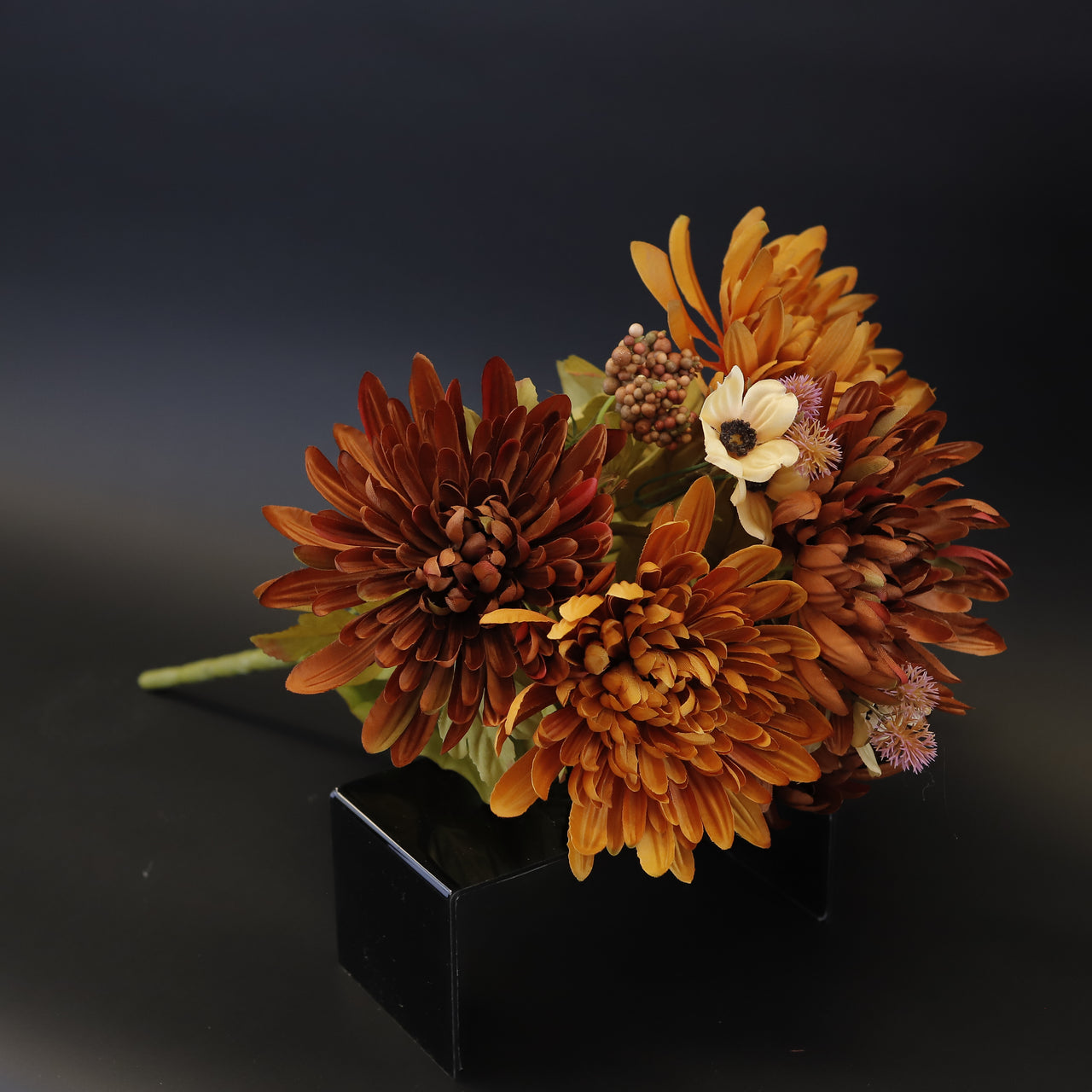 HCFL7992 - Rust Mum Bouquet