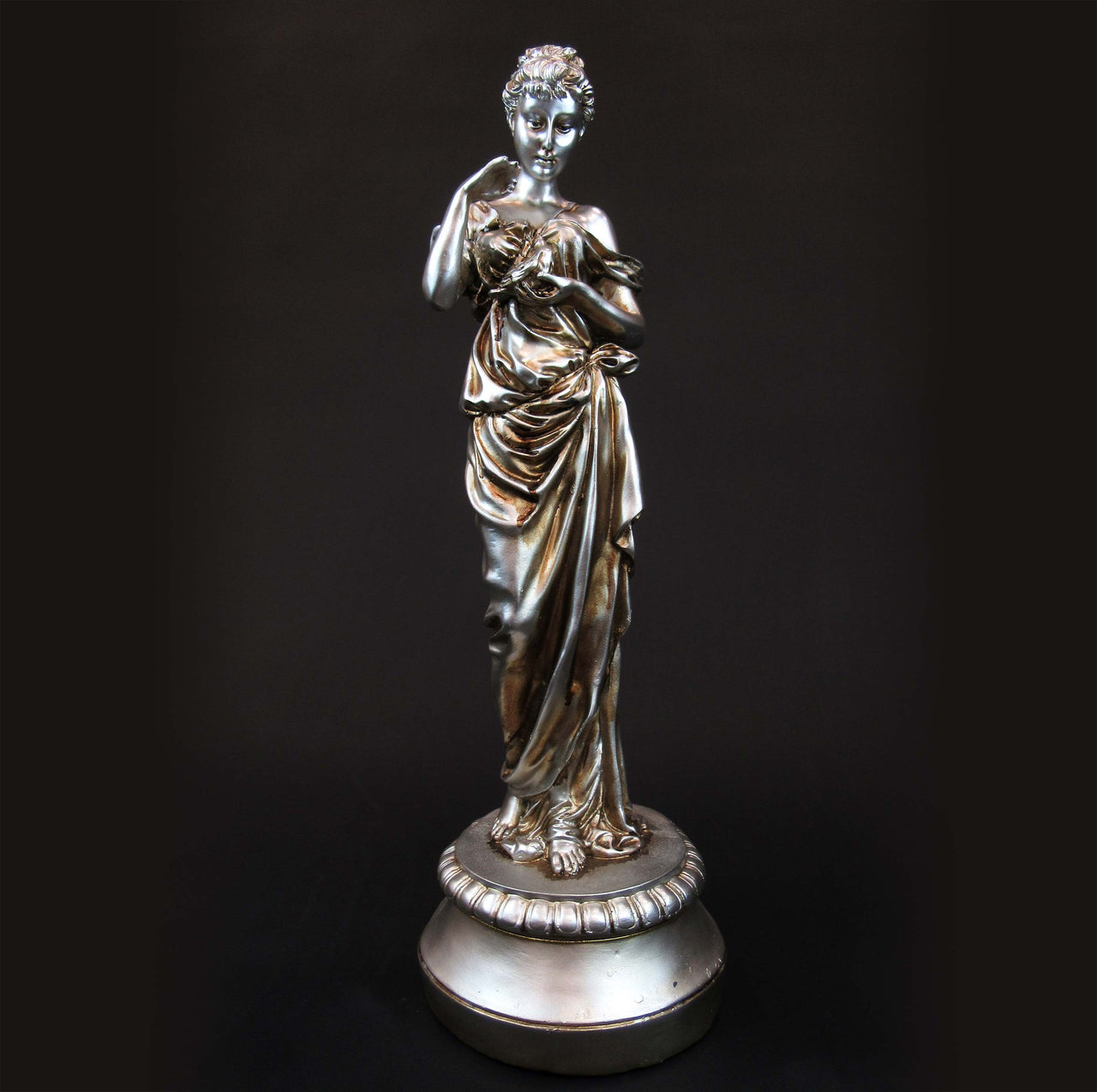 HCHD5753 - Elegant Lady with Bird